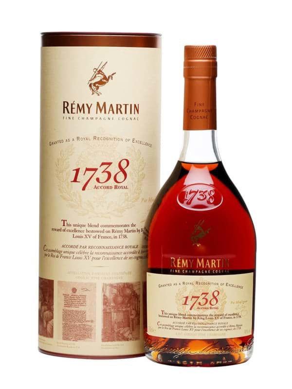 Rượu Remy Martin Club Fine Champagne Cognac (Chai 8 Cạnh Vương Giả) chính hãng nhập khẩu